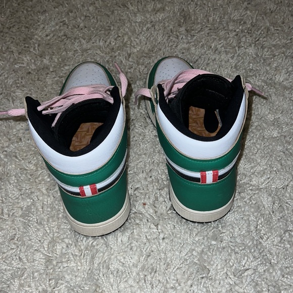 Air Jordan 1 - Picture 5 of 8